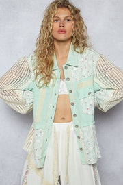 POL: Minty Fresh Floral Lace Button Closure Top