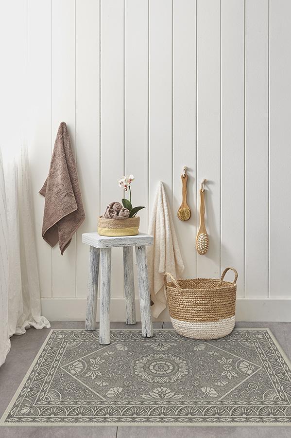 Almana Black &amp; White Rug